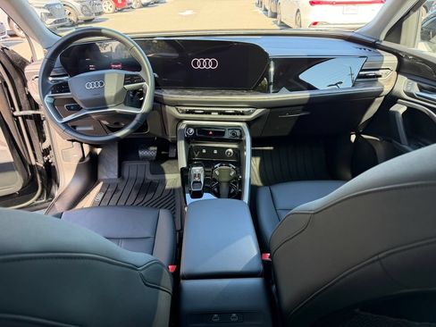 Used 2025 Audi Q5 Premium w/ Convenience Package AWD/4WD image 20