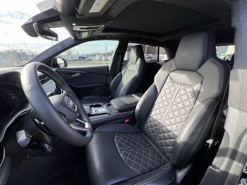 Used 2024 Audi SQ8 Prestige w/ Prestige Package image 16