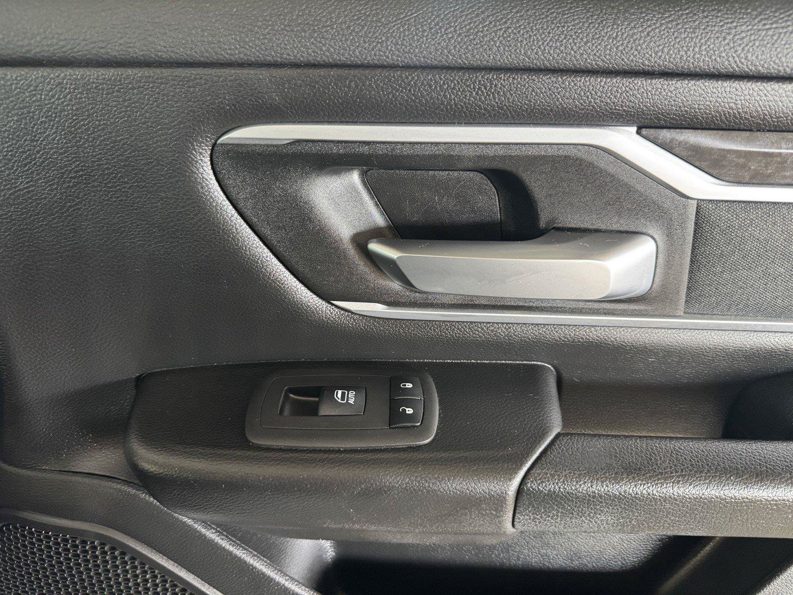 Used 2022 RAM 1500 Big Horn AWD/4WD image 39