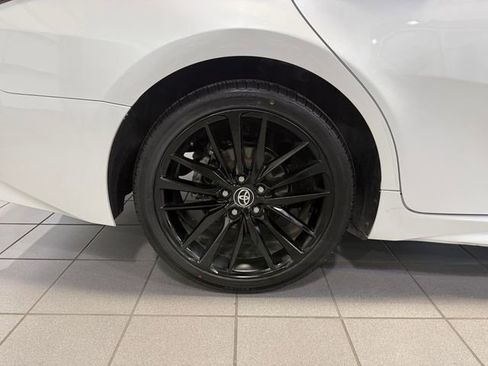 Used 2023 Toyota Camry XSE image 9
