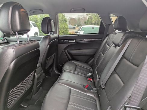 Used 2014 Kia Sorento LX w/ Touring Package (LX) image 12