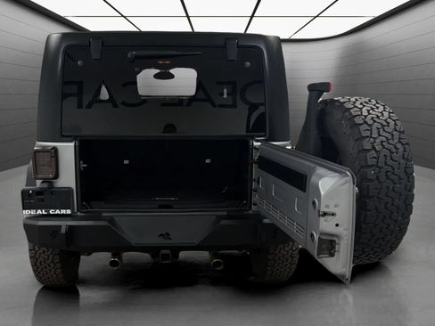 Used 2016 Jeep Wrangler Sport w/ Quick Order Package 24S AWD/4WD image 10