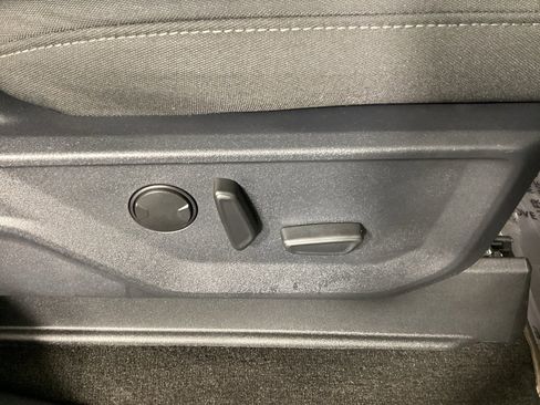 Used 2023 Ford F150 XLT w/ Equipment Group 302A High image 9