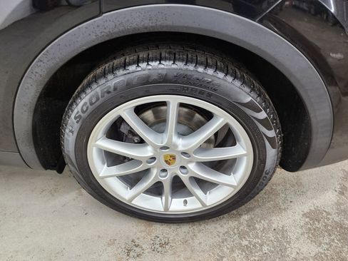 Used 2019 Porsche Cayenne AWD/4WD image 37