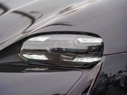 Used 2021 Porsche Taycan Turbo w/ Premium Package image 9