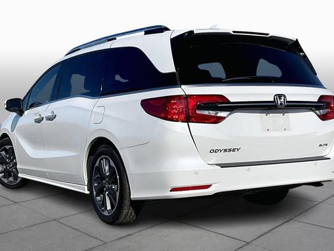 Used 2022 Honda Odyssey Elite image 11