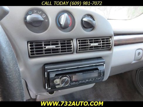 Used 1997 Chevrolet Lumina w/ Preferred Equipment Group 1 FWD image 11