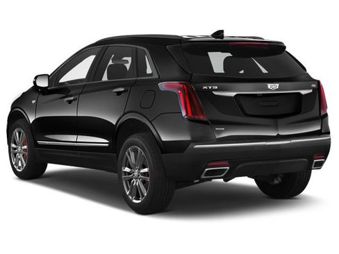 Used 2024 Cadillac XT5 Sportv w/ Platinum Package AWD/4WD image 2