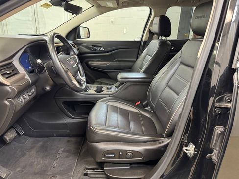 Used 2022 GMC Acadia Denali w/ Black Diamond Edition image 13