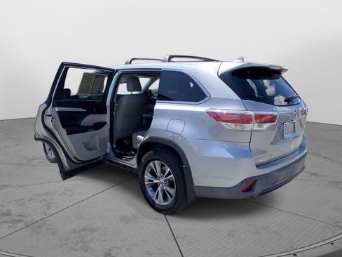 Used 2015 Toyota Highlander Plus AWD/4WD image 33
