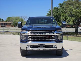 Used 2020 Chevrolet Silverado 2500 LTZ w/ LTZ Texas Edition video 2