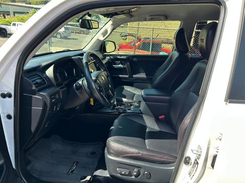 Used 2017 Toyota 4Runner TRD Pro image 9