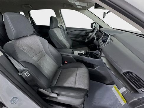 New 2026 Nissan Rogue SV FWD image 27
