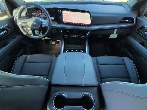 New 2026 Chevrolet Suburban Premier w/ Sun And Tow Package image 19