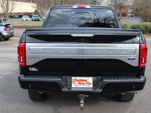 Used 2017 Ford F150 Platinum w/ Equipment Group 701A Luxury image 8