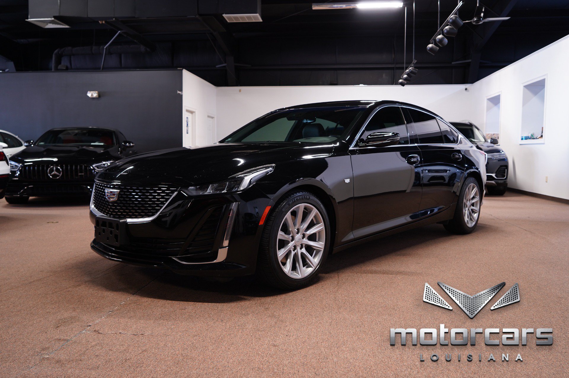 Used 2023 Cadillac CT5 Luxury RWD image 3