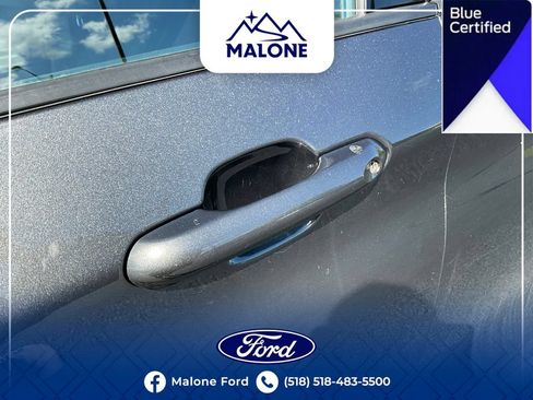 Used 2020 Ford Explorer XLT w/ Comfort Package AWD/4WD image 15