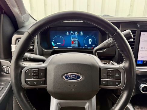 Certified 2023 Ford F350 Lariat w/ Chrome Package image 26