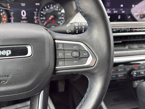 Certified 2022 Jeep Compass Latitude w/ Convenience Group AWD/4WD image 18