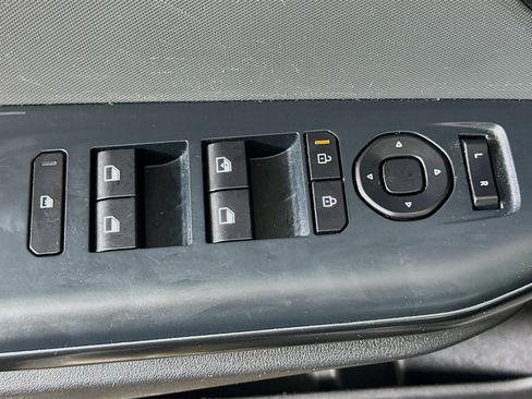 Used 2025 Kia K4 FWD image 15