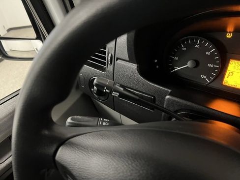 Used 2014 Mercedes-Benz Sprinter 144 Cargo image 32