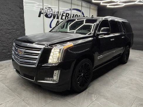 Used 2016 Cadillac Escalade ESV Platinum RWD image 4