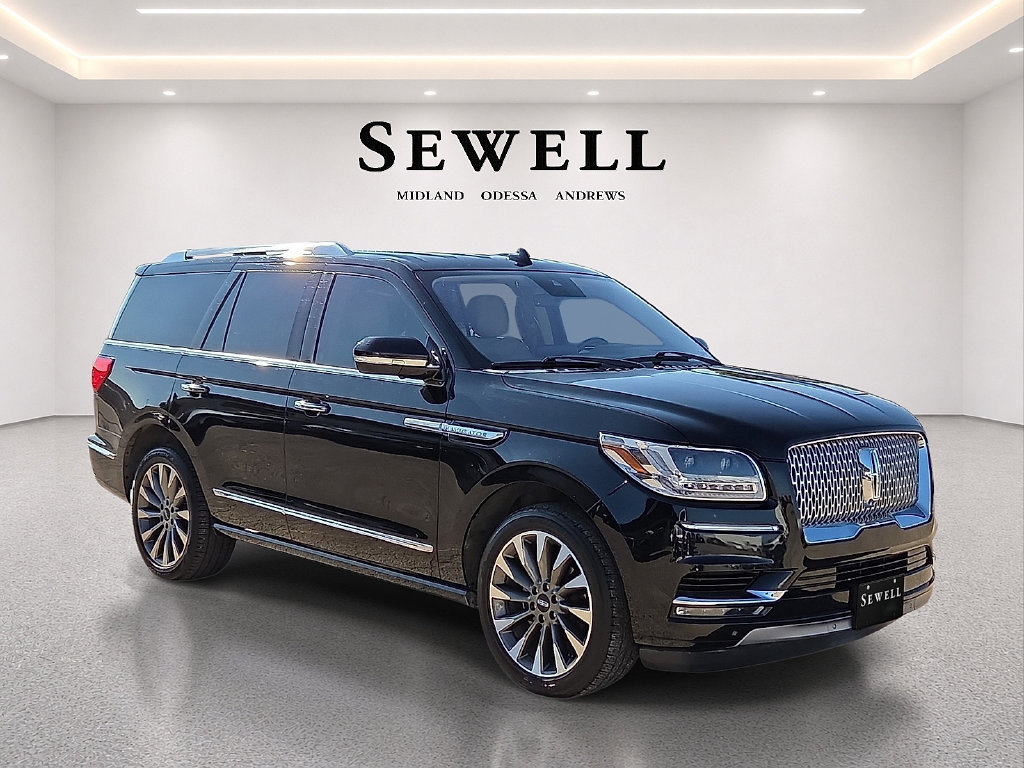 Used 2018 Lincoln Navigator Select w/ Technology Package RWD image 6
