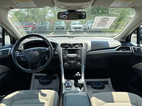 Used 2019 Ford Fusion S image 10