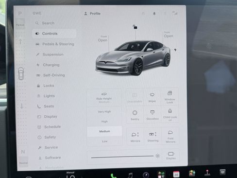Used 2025 Tesla Model S AWD/4WD image 68