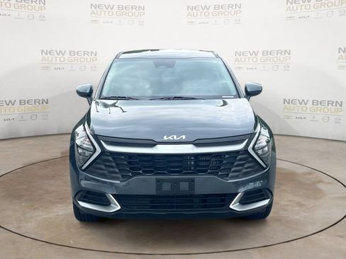 Used 2023 Kia Sportage LX AWD/4WD image 8