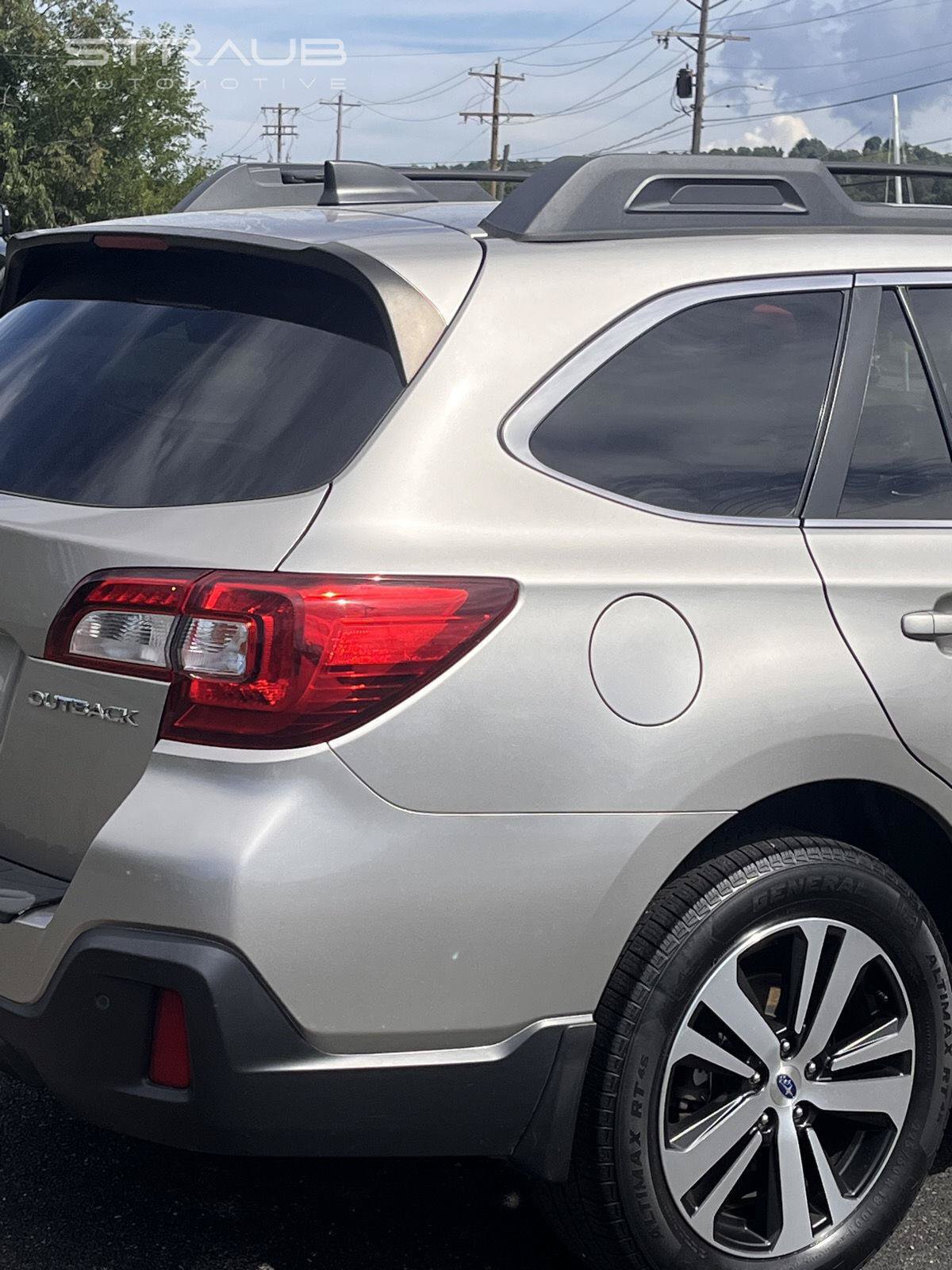 Used 2019 Subaru Outback 2.5i Limited w/ Popular Package #2 AWD/4WD image 8