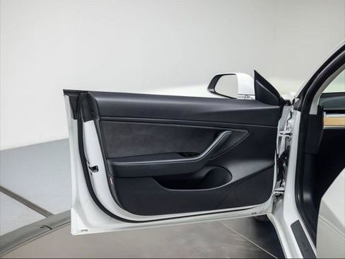 Used 2020 Tesla Model 3 Performance AWD/4WD image 22