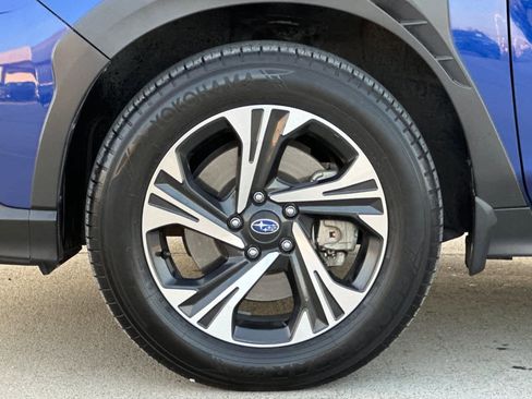 Used 2024 Subaru Crosstrek 2.0i Premium image 25