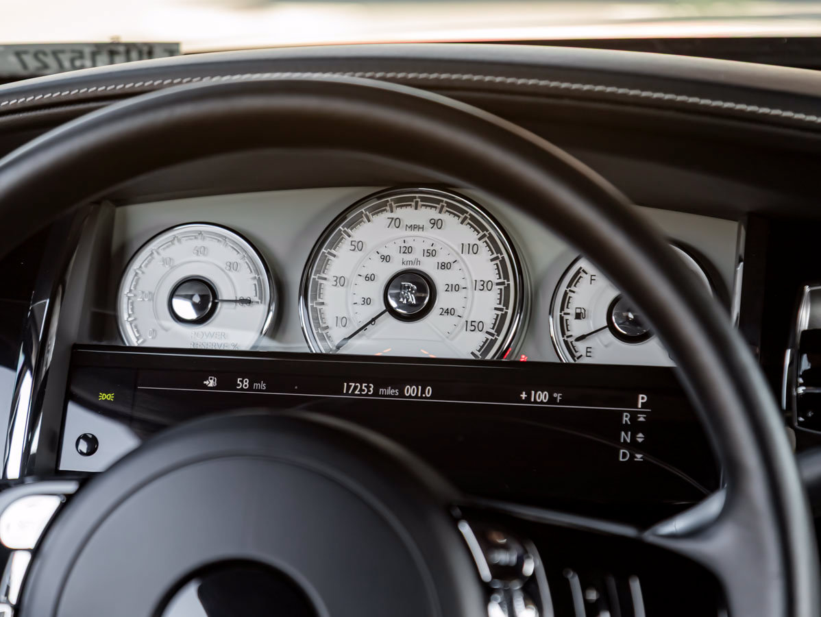 Certified 2018 Rolls-Royce Dawn RWD image 13