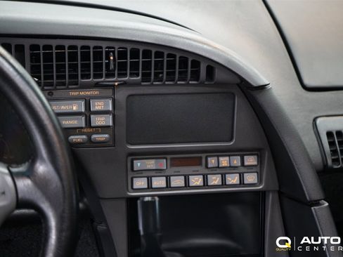 Used 1991 Chevrolet Corvette Convertible RWD image 27