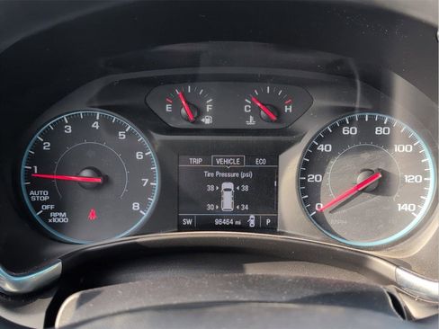 Used 2018 Chevrolet Equinox LS image 46