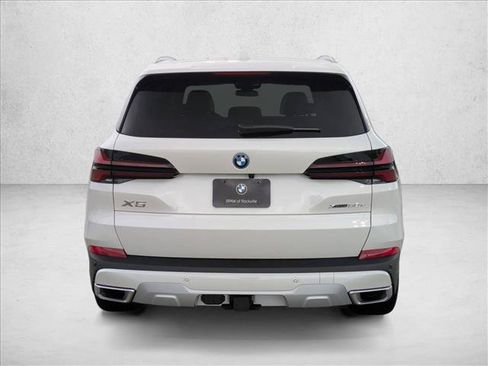 Used 2026 BMW X5 xDrive50e AWD/4WD image 8