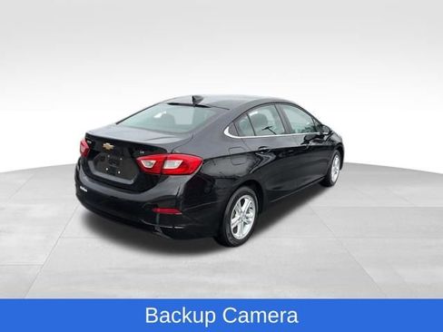Certified 2018 Chevrolet Cruze LT w/ Sun And Sound Package image 6