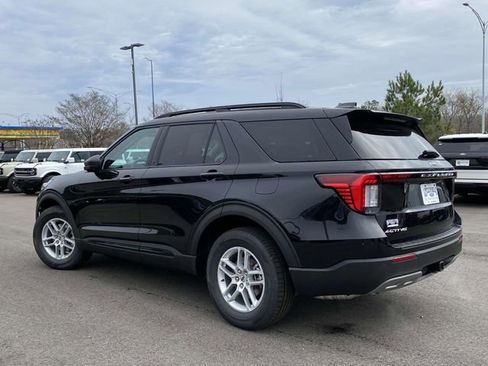 New 2026 Ford Explorer Active image 5