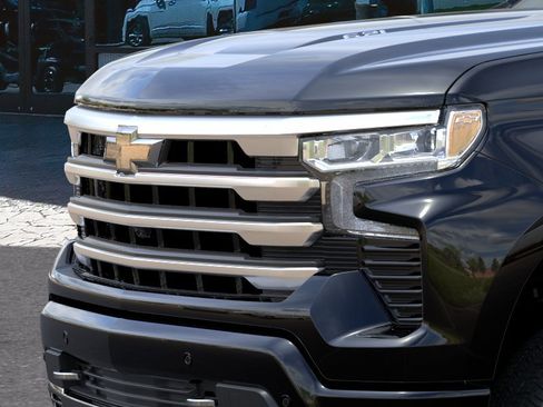 New 2026 Chevrolet Silverado 1500 High Country w/ High Country Premium Package AWD/4WD image 42
