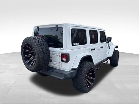 Used 2020 Jeep Wrangler Unlimited Sahara w/ Uconnect 4C Nav & Sound Group AWD/4WD image 8