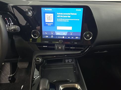 Used 2023 Lexus NX 250 FWD image 11