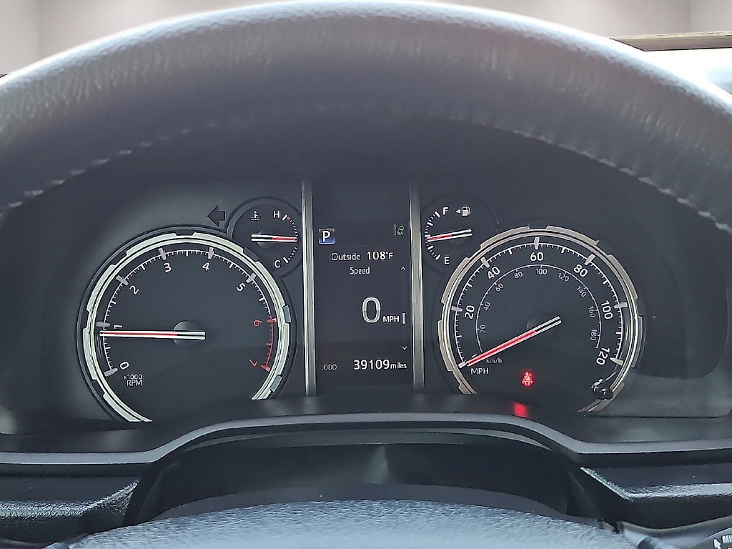 Used 2024 Toyota 4Runner Limited AWD/4WD image 29