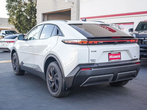 New 2026 Toyota C-HR AWD/4WD image 9
