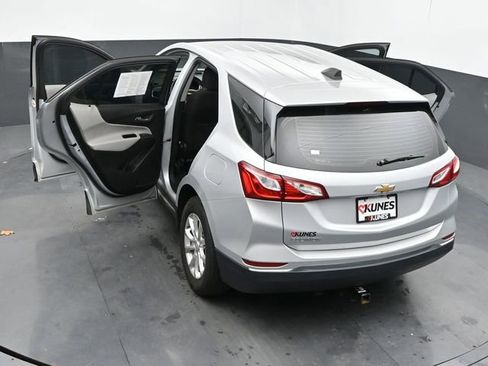 Used 2018 Chevrolet Equinox LS FWD image 60