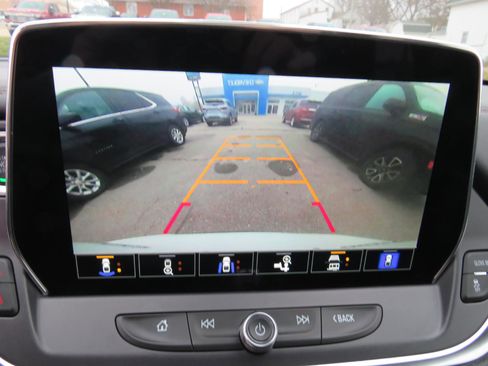 Used 2025 Chevrolet Blazer Premier w/ Driver Confidence II Package image 7