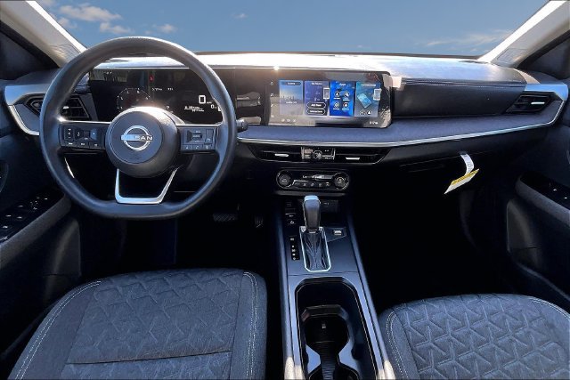 Used 2026 Nissan Kicks SV FWD image 7