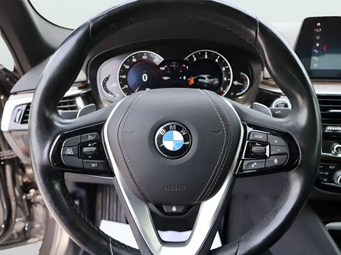 Used 2019 BMW 530i xDrive w/ Convenience Package AWD/4WD image 32