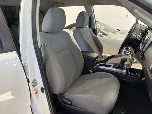 Used 2019 Toyota Tacoma SR5 RWD image 24