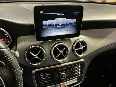 Used 2019 Mercedes-Benz GLA 250 4MATIC image 26